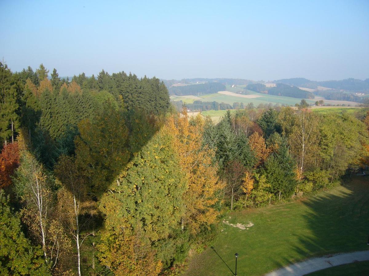 Hotel Glockenspiel Bad Griesbach  Bagian luar foto