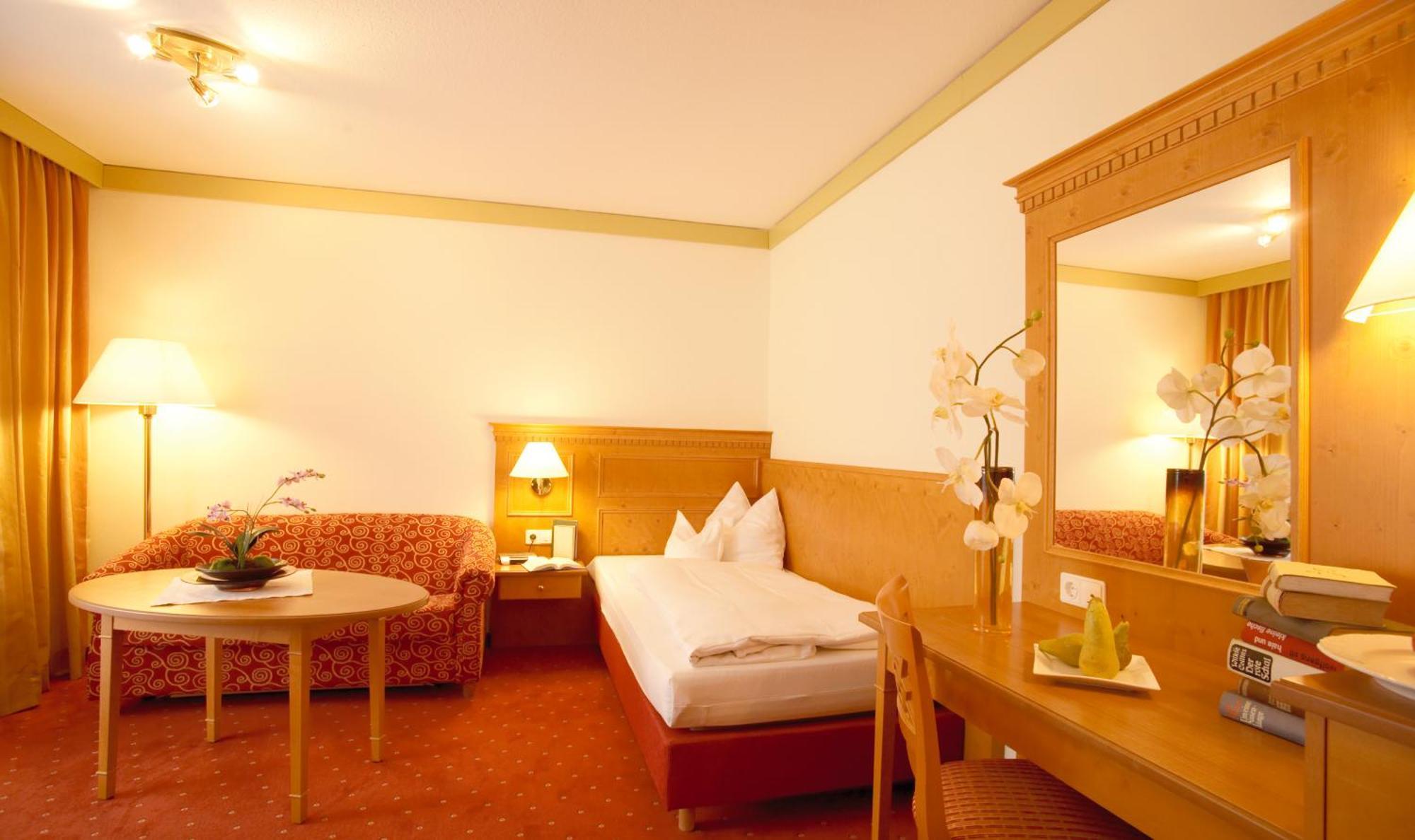 Hotel Glockenspiel Bad Griesbach  Bagian luar foto